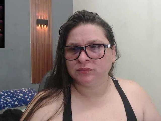 Freechat katty-femdom on BongaCams
