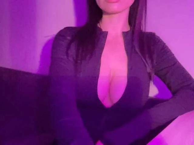 Freechat KinaGlow on BongaCams