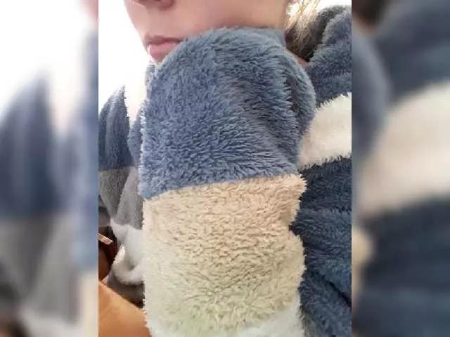 Offline kittywithbig on BongaCams