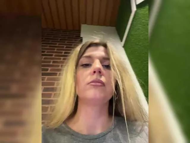 Freechat KotiMrrr on BongaCams