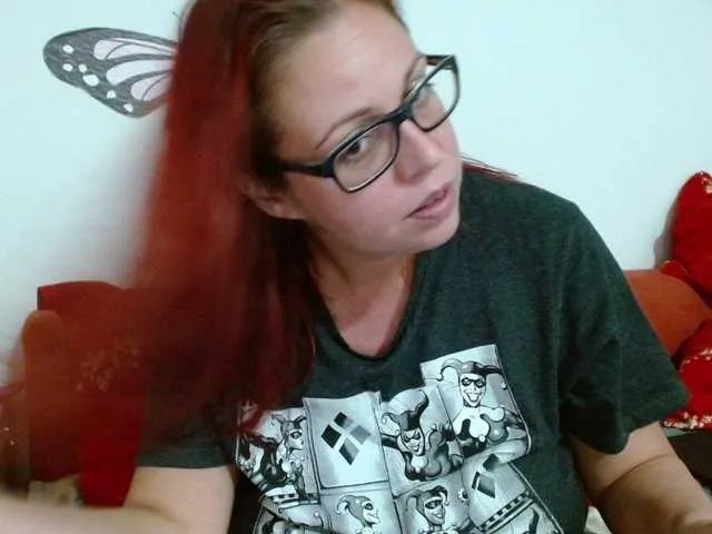 LadyHellene on BongaCams