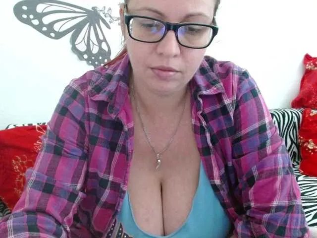 LadyHellene on BongaCams