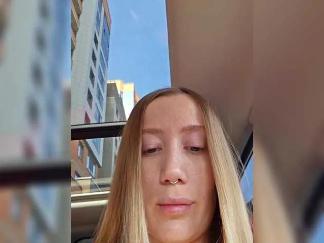 lana-lana03 on BongaCams 