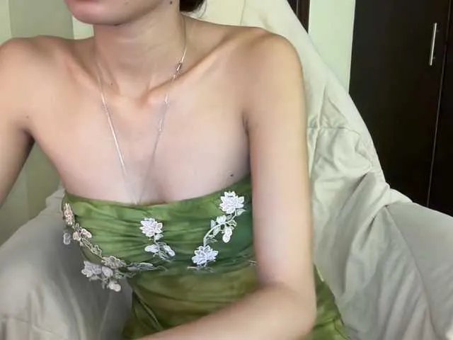 Laylac on BongaCams 