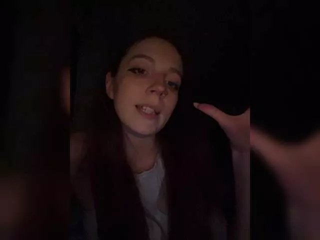 LissaSkarlet on BongaCams 