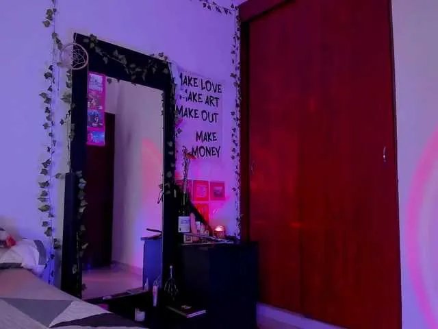 littlekayla on BongaCams