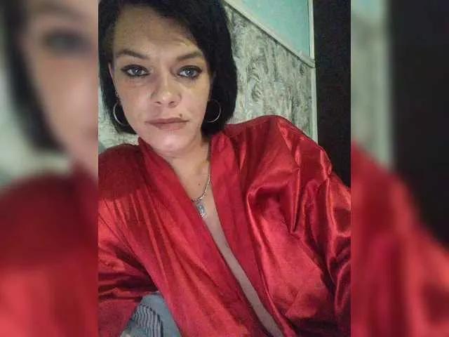 Offline Lois-Lorrie on BongaCams
