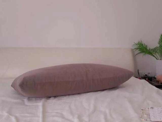 Offline Loly-Poly on BongaCams