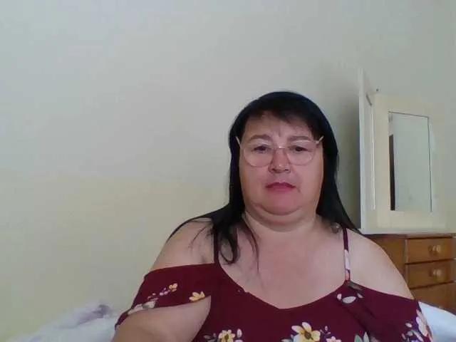 Offline lora805608 on BongaCams