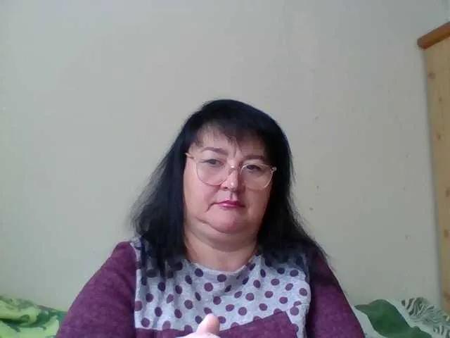 Offline lora805608 on BongaCams