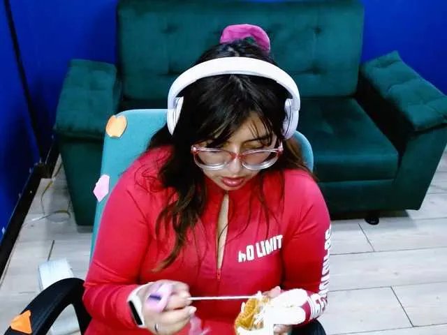 luisabunny on BongaCams