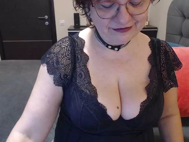 maggiemilff68 on BongaCams 