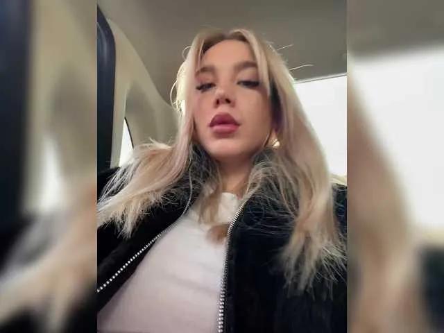 Offline maksisisia on BongaCams