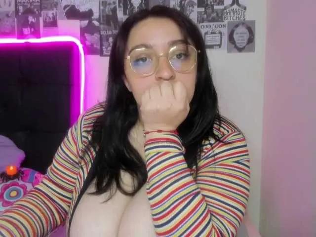 Offline maliihott4u on BongaCams