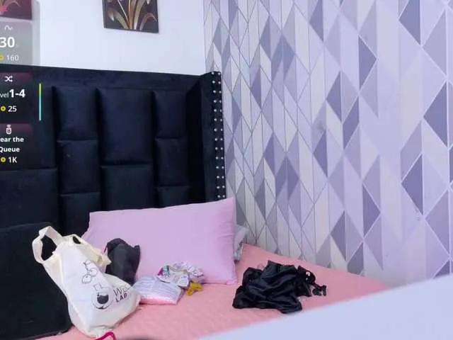 Offline mamaneedsfun on BongaCams
