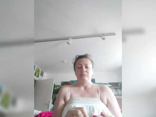 Offline MariaAnaDei on BongaCams