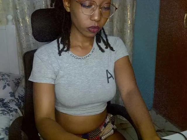 Offline Mariewana on BongaCams