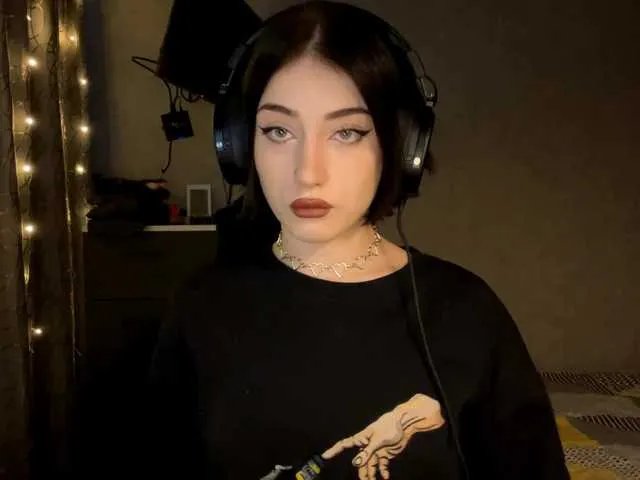 meowluly on BongaCams