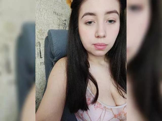 Freechat MiaLiaHot on BongaCams