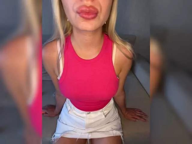 Offline Mila-m on BongaCams