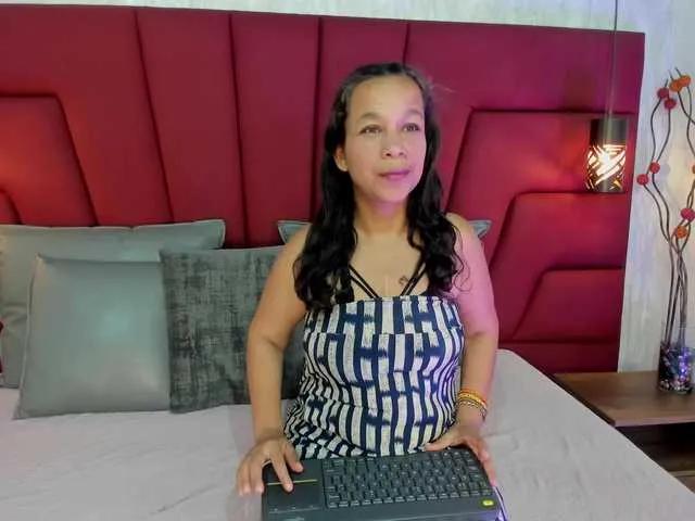 Offline Miranda-Laurent on BongaCams