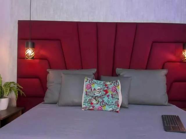 Offline Miranda-Laurent on BongaCams