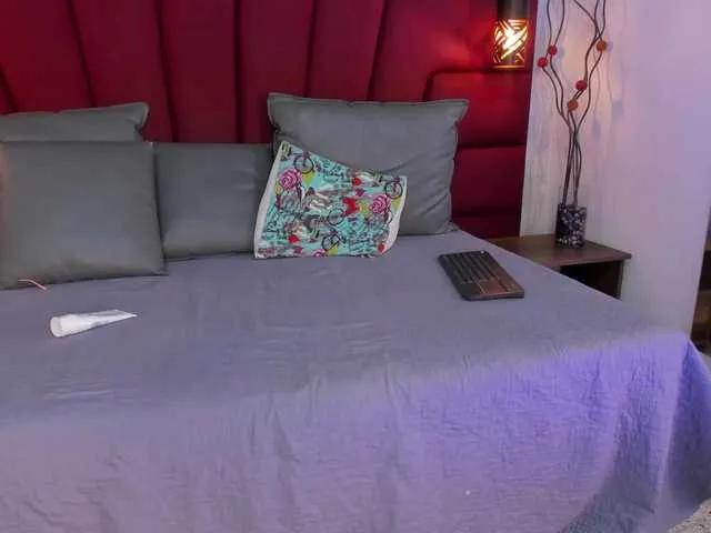 Offline Miranda-Laurent on BongaCams