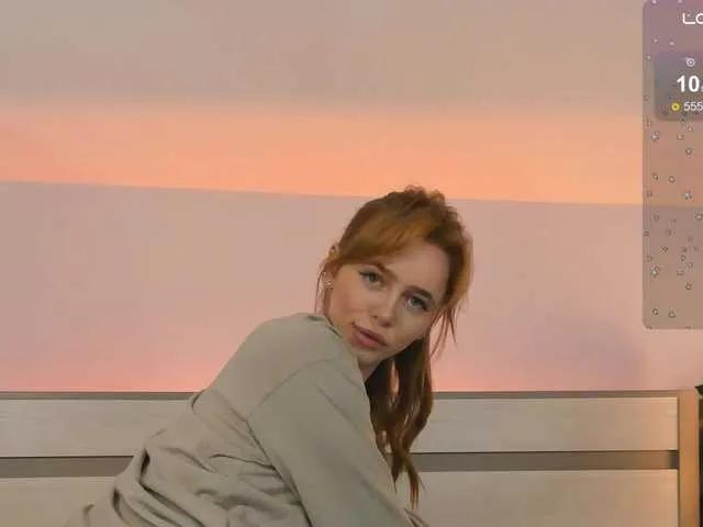 Offline MissRedFox on BongaCams