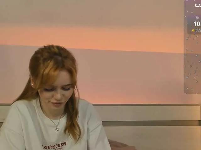 Offline MissRedFox on BongaCams