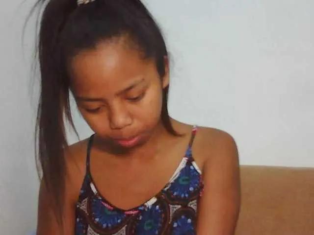 Offline Muluna on BongaCams