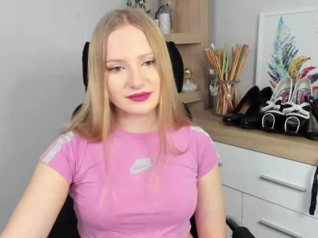 Freechat NancyErotic on BongaCams