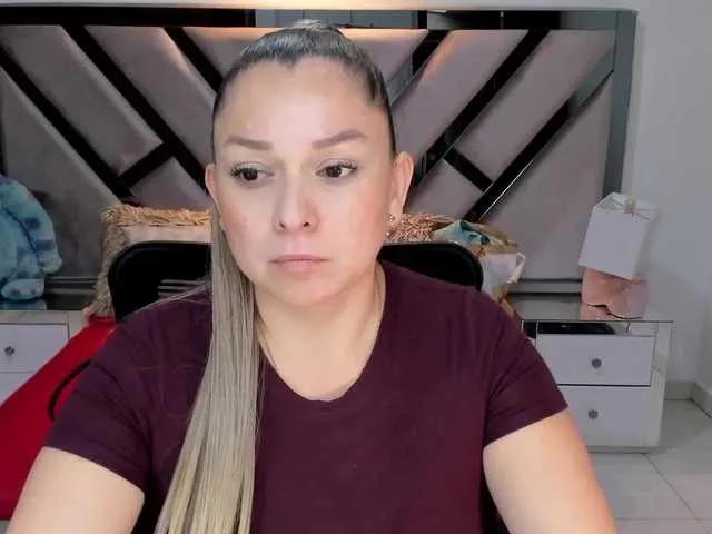 Offline natalia5560 on BongaCams