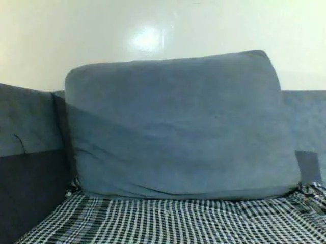 Petiteebony1 on BongaCams