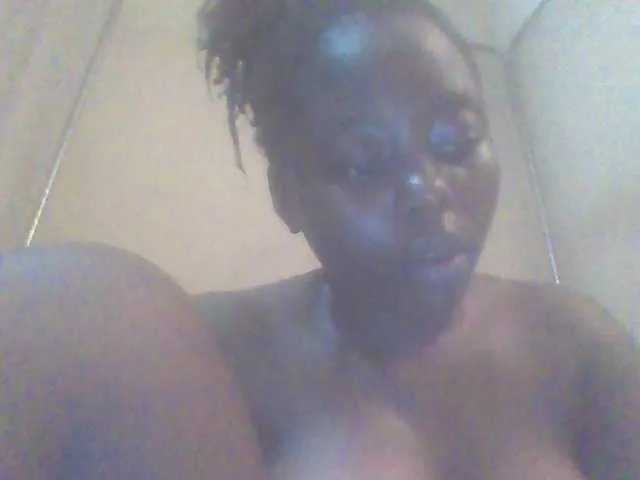 PrettyG on BongaCams