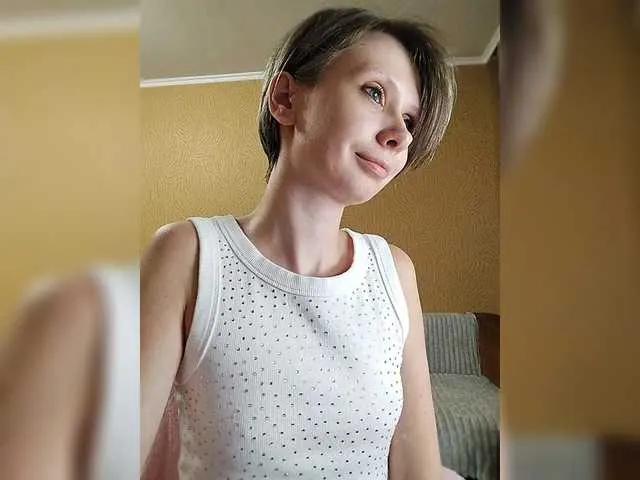 Freechat prettyKris on BongaCams