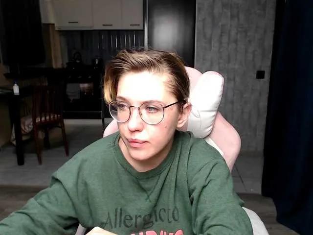 Freechat Regimasmile on BongaCams