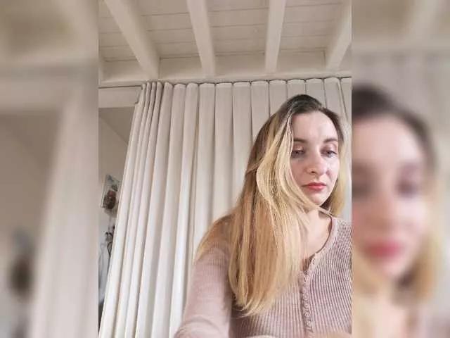 Freechat RuslanaFlower on BongaCams