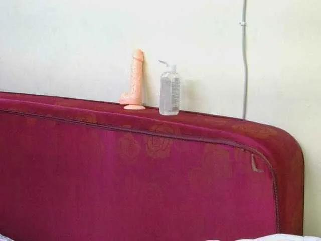 BongaCams SexxyBarbie is Freechat SexxyBarbie — Sound of your tips.