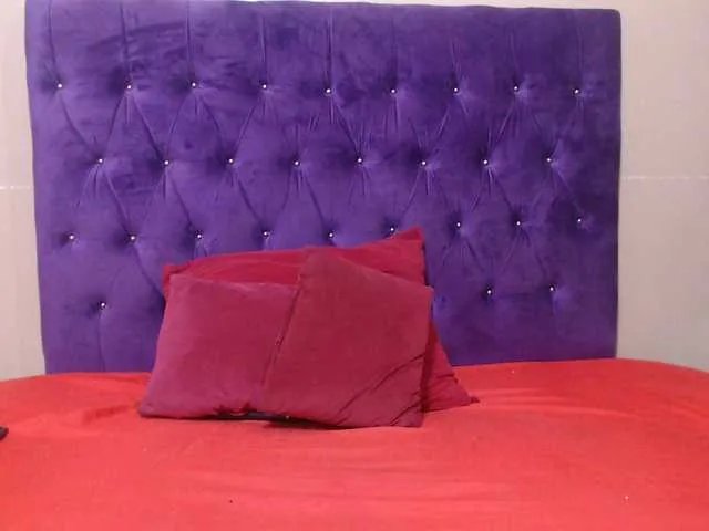 sexyeboncurvy on BongaCams