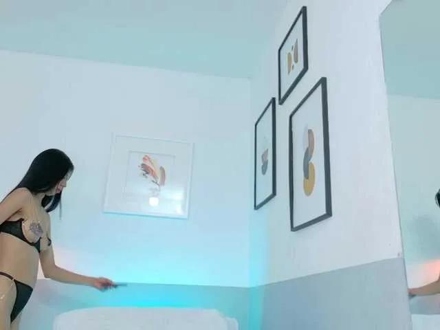 Freechat skinnyprinces on BongaCams