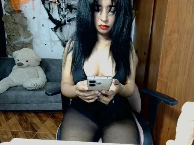 Offline Sofipantyhot on BongaCams