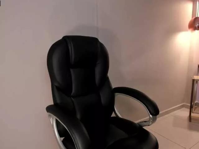 Freechat SophieBarnett on BongaCams