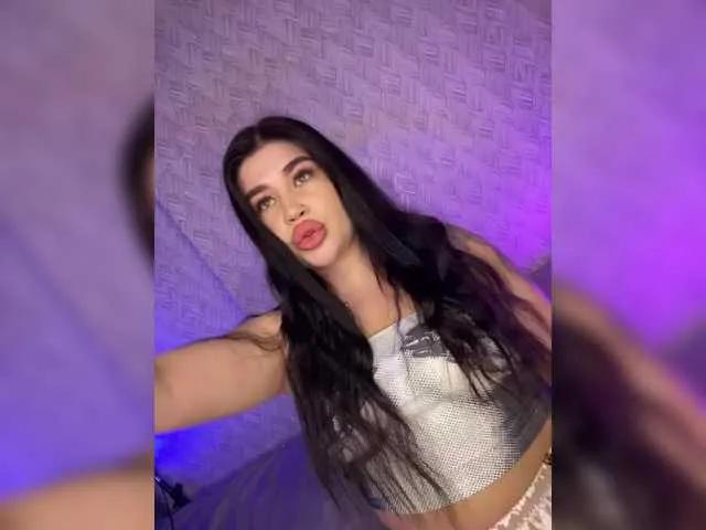 Freechat suchka-black- on BongaCams