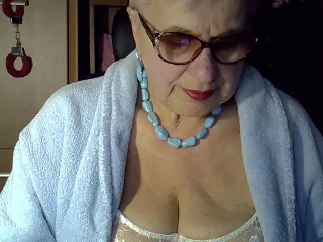Freechat SweetCherry00 on BongaCams