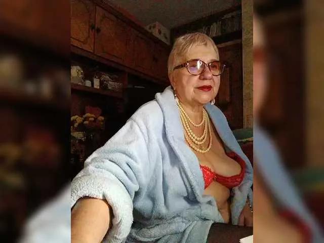 BongaCams SweetCherry00 is Freechat SweetCherry00 — gentle and not greedy when giving tokens