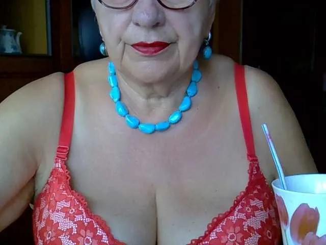 Freechat SweetCherry00 on BongaCams