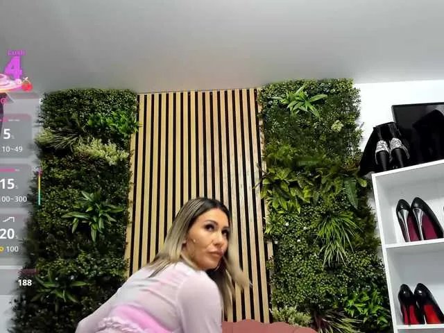 Sweetcherry30 on BongaCams 