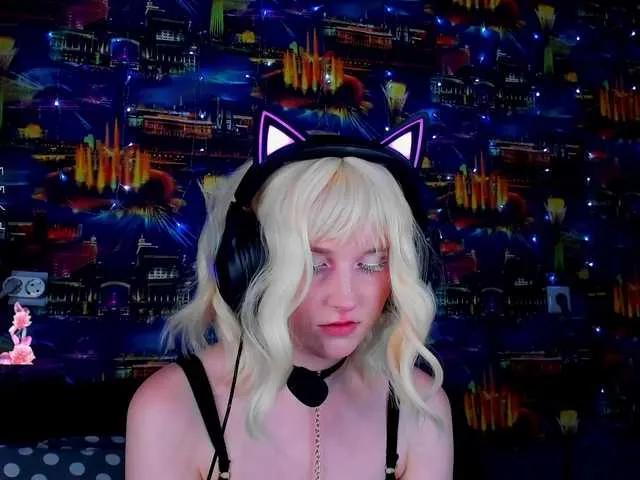 Offline sweeteRose on BongaCams