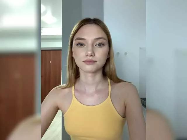 Offline Sweetgirl-11 on BongaCams