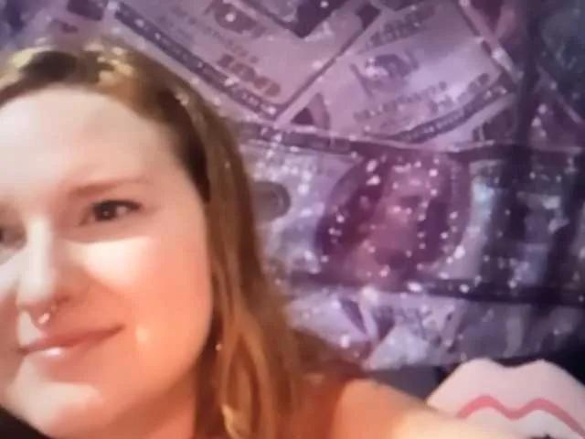Freechat thickgingergoddess on BongaCams